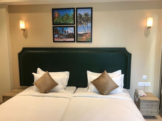 Imagen general del Hotel Flora, Mal&eacute;. Foto 4