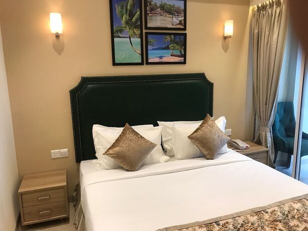 Imagen general del Hotel Flora, Mal&eacute;. Foto 5