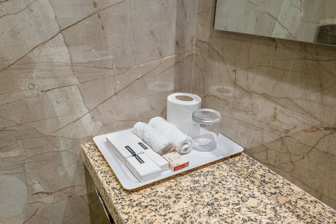 Imagen general del Hotel Flora, Mal&eacute;. Foto 14