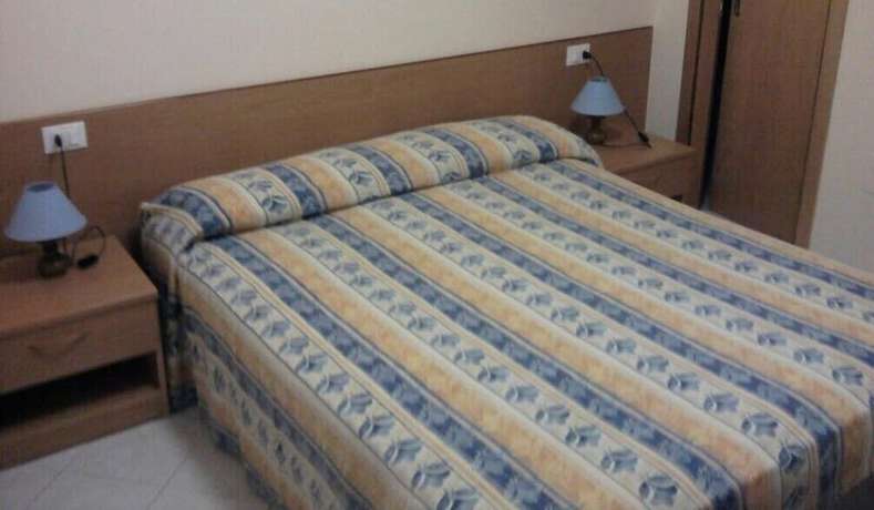 Imagen de la habitación del Hotel Flora, Marina di Bibbona. Foto 5