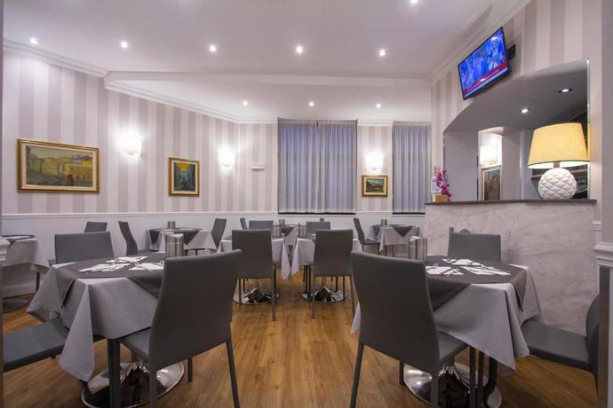 Imagen del bar/restaurante del Hotel Flora, Mil&aacute;n. Foto 2