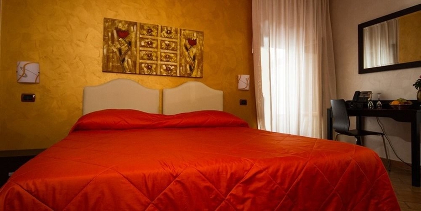 Imagen de la habitación del Hotel Flora, Noto. Foto 4