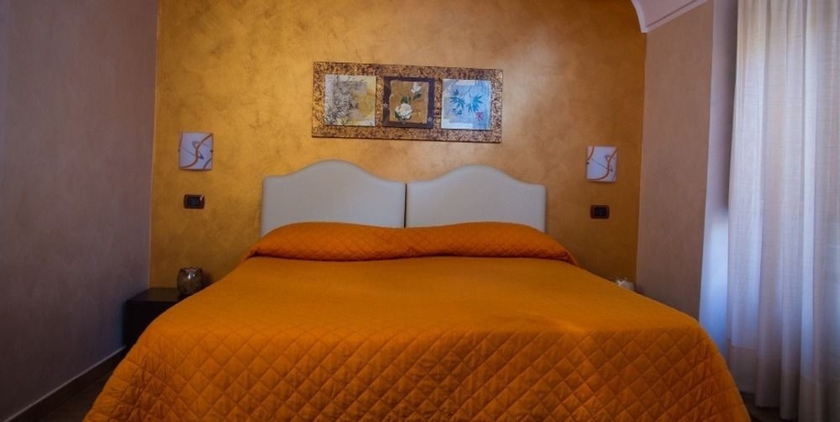 Imagen de la habitación del Hotel Flora, Noto. Foto 7