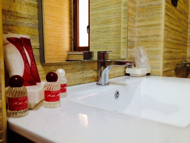 Imagen de la habitación del Hotel Flora, Noto. Foto 9