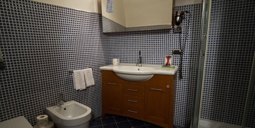 Imagen de la habitación del Hotel Flora, Noto. Foto 10