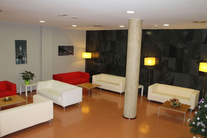 Imagen de los interiores del Hotel Flora Parc. Foto 14