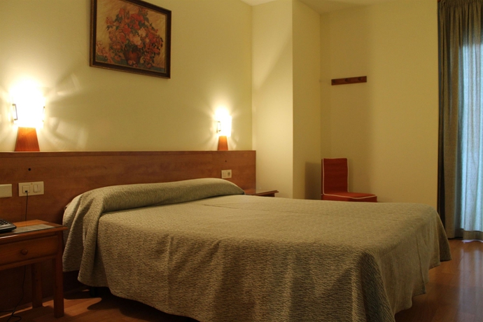 Imagen de la habitación del Hotel Flora Parc. Foto 7