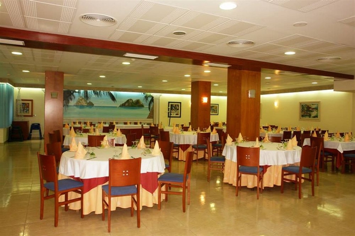 Imagen del bar/restaurante del Hotel Flora Parc. Foto 5