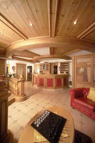 Imagen de los interiores del Hotel Flora, Selva di Val Gardena. Foto 20
