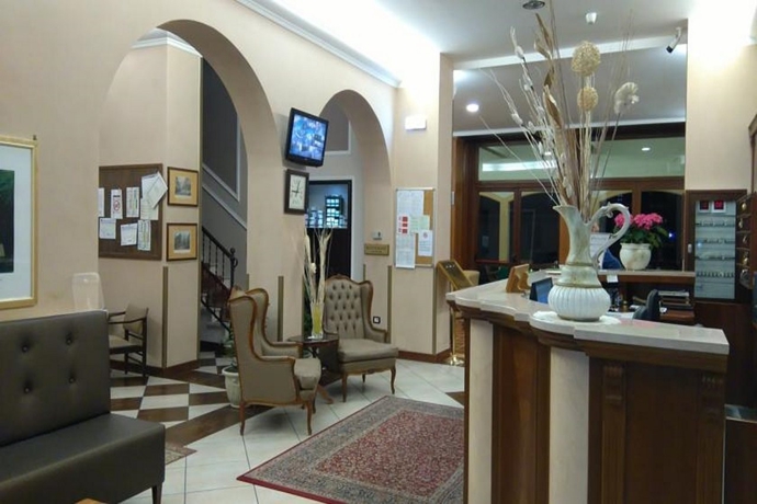 Imagen general del Hotel Flora, Stresa. Foto 8