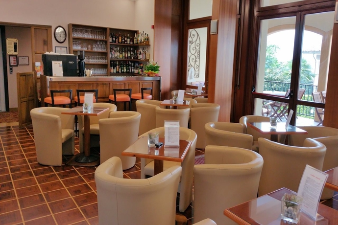 Imagen general del Hotel Flora, Stresa. Foto 12