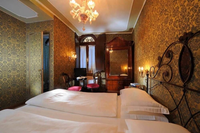 Imagen de la habitación del Hotel Flora, Venecia. Foto 4