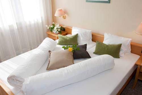 Imagen de la habitación del Hotel Flora & Suites. Foto 12