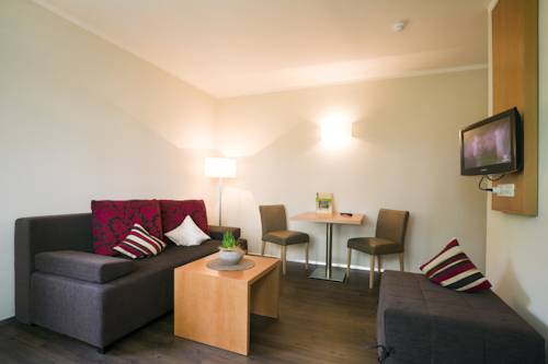 Imagen de la habitación del Hotel Flora & Suites. Foto 13