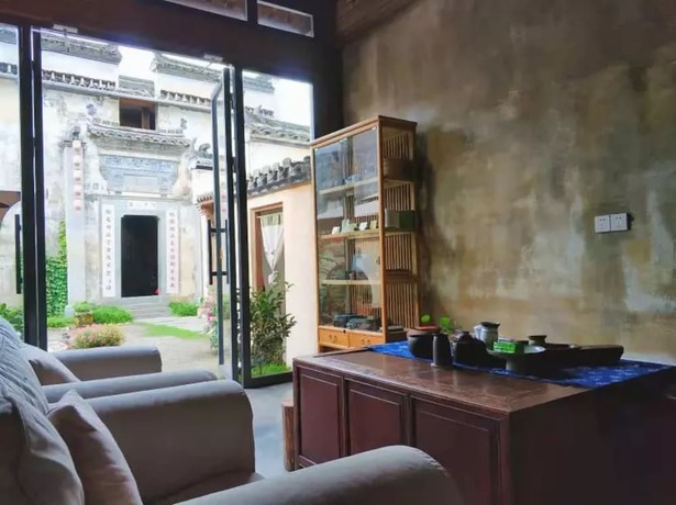 Imagen de los interiores del Hotel Floral Hotel Leisurely Life Wuyuan. Foto 19