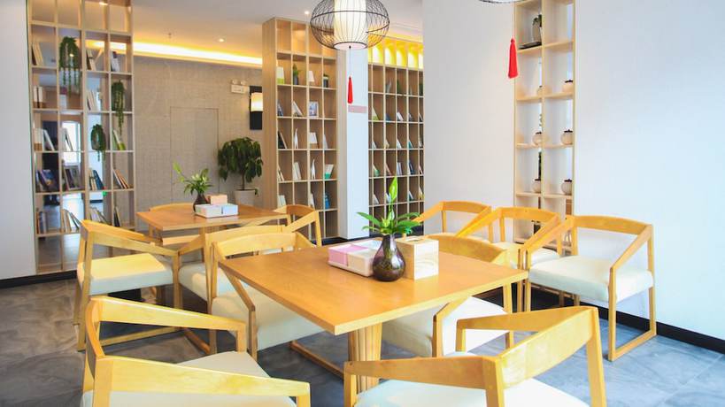 Imagen de los interiores del Hotel Floral Wuzhen Linshuige. Foto 16