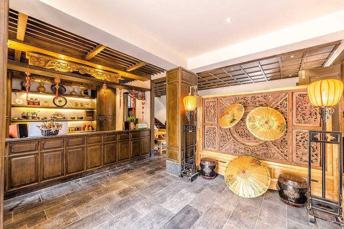 Imagen de los interiores del Hotel Floral Yun Xi Lijiang. Foto 19