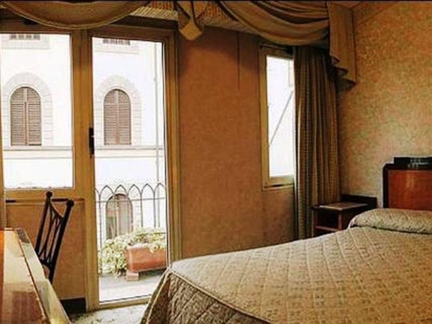 Imagen general del Hotel Floren Luxury. Foto 1