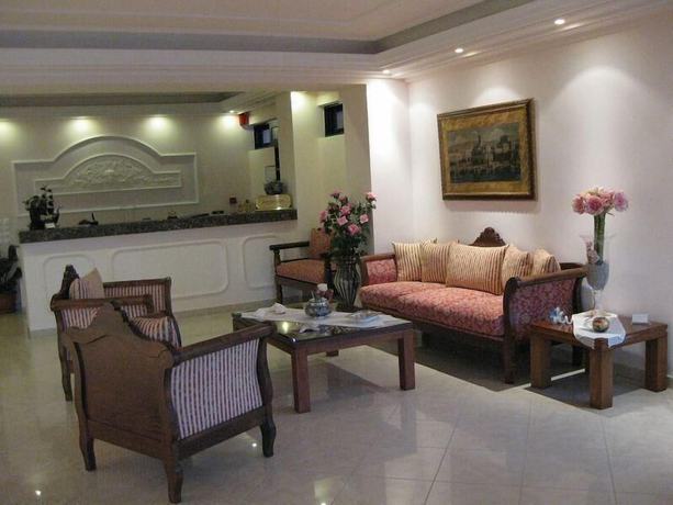 Imagen de los interiores del Hotel Florena. Foto 19