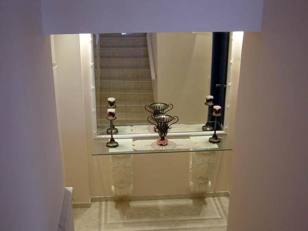 Imagen de la habitación del Hotel Florena. Foto 12