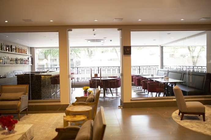Imagen del bar/restaurante del Hotel Floren&ccedil;a, Americana. Foto 2