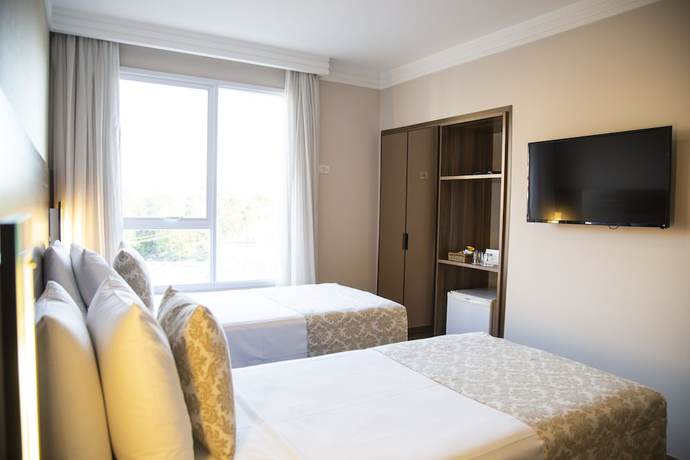 Imagen de la habitación del Hotel Floren&ccedil;a, Americana. Foto 8