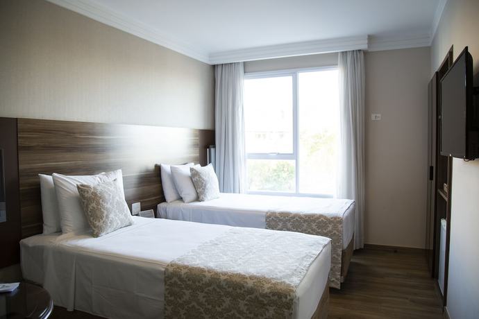 Imagen de la habitación del Hotel Floren&ccedil;a, Americana. Foto 10