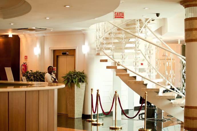 Imagen de los interiores del Hotel Florença, Luanda. Foto 19