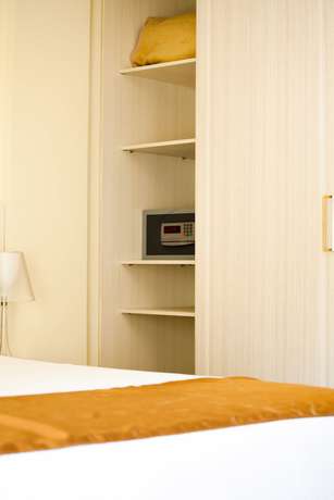 Imagen de la habitación del Hotel Florença, Luanda. Foto 15