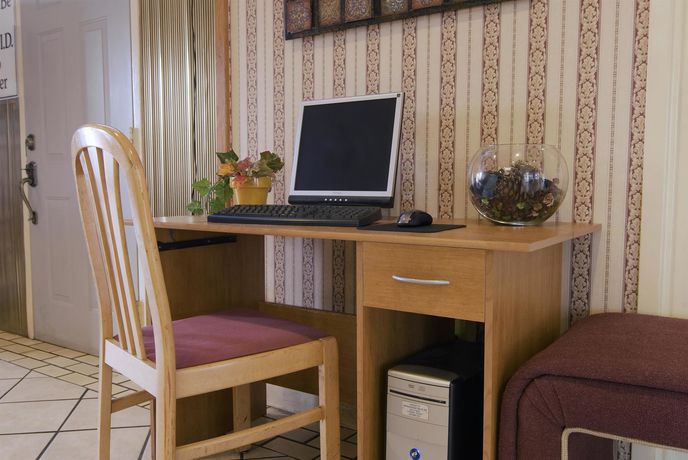 Imagen de los interiores del Hotel Florence Express Inn. Foto 13