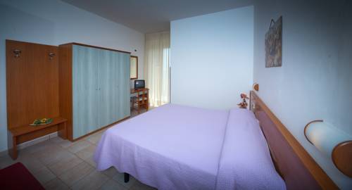 Imagen de la habitación del Hotel Florence, Marotta. Foto 6