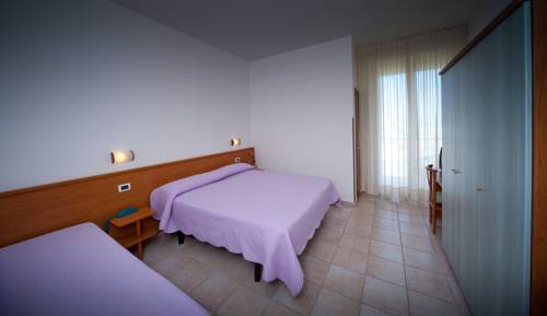 Imagen de la habitación del Hotel Florence, Marotta. Foto 11