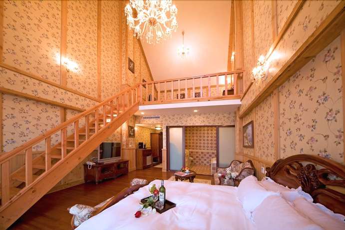 Imagen de la habitación del Hotel Florence Resort Villa. Foto 12