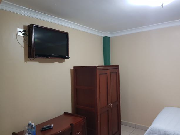 Imagen de la habitación del Hotel Florencia San Miguel. Foto 15