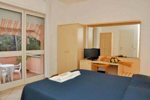 Imagen de la habitación del Hotel Florentia. Foto 6