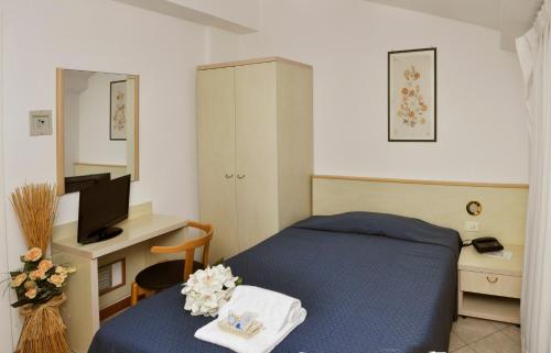 Imagen de la habitación del Hotel Florentia. Foto 7