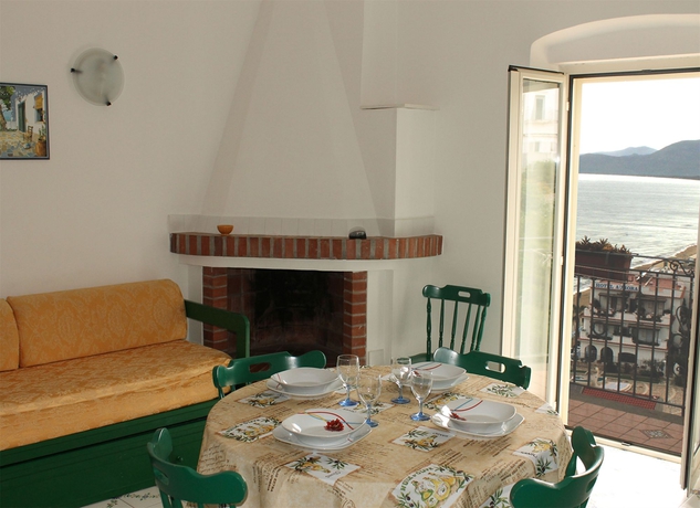 Imagen de los interiores del Hotel Florenza. Foto 15