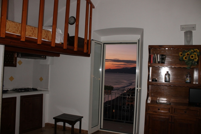 Imagen de los interiores del Hotel Florenza. Foto 16