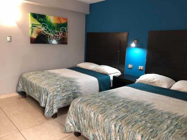 Imagen de la habitación del Hotel Flores. Foto 16