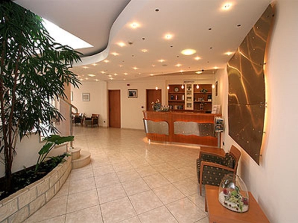 Imagen general del Hotel Flores Hotel. Foto 3