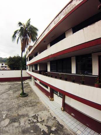 Imagen general del Hotel Flores Los Ponchos. Foto 2