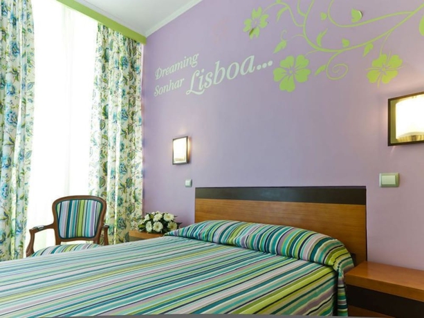 Imagen de la habitación del Hotel Florescente. Foto 8