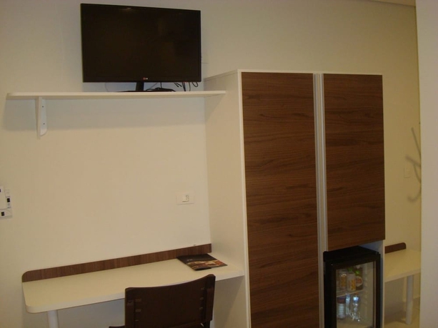 Imagen de la habitación del Hotel Floresta, Sao Paulo Ciudad. Foto 11