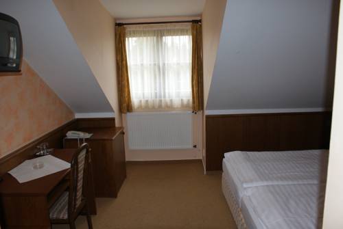Imagen de la habitación del Hotel Floret. Foto 4