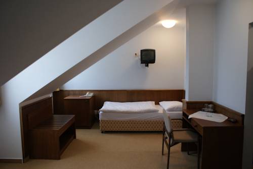 Imagen de la habitación del Hotel Floret. Foto 13