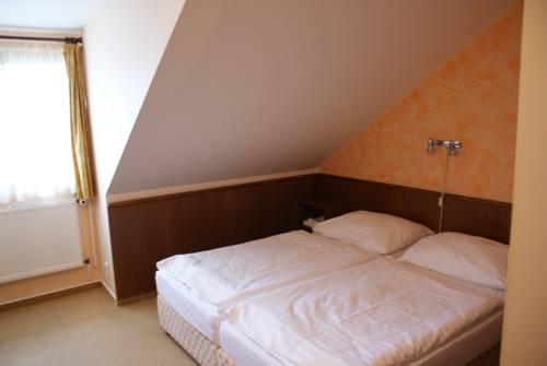 Imagen de la habitación del Hotel Floret. Foto 15