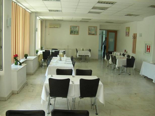 Imagen del bar/restaurante del Hotel Floreta de Aur. Foto 2