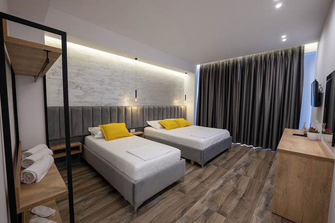 Imagen de la habitación del Hotel Flori. Foto 3