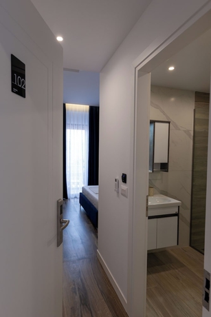 Imagen de la habitación del Hotel Flori. Foto 12