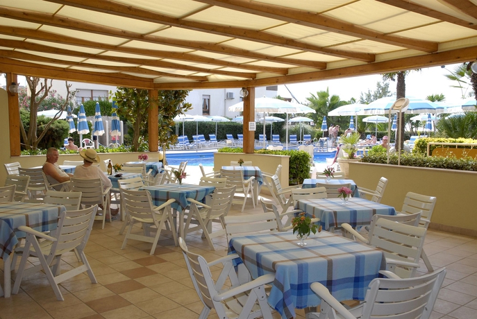 Imagen de los exteriores del Hotel Florida, Alghero. Foto 8